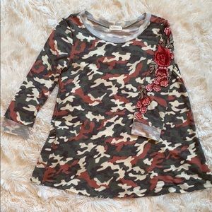 Crescent 3/4 Sleeve Camo Tee w/ Flower Appliqué!